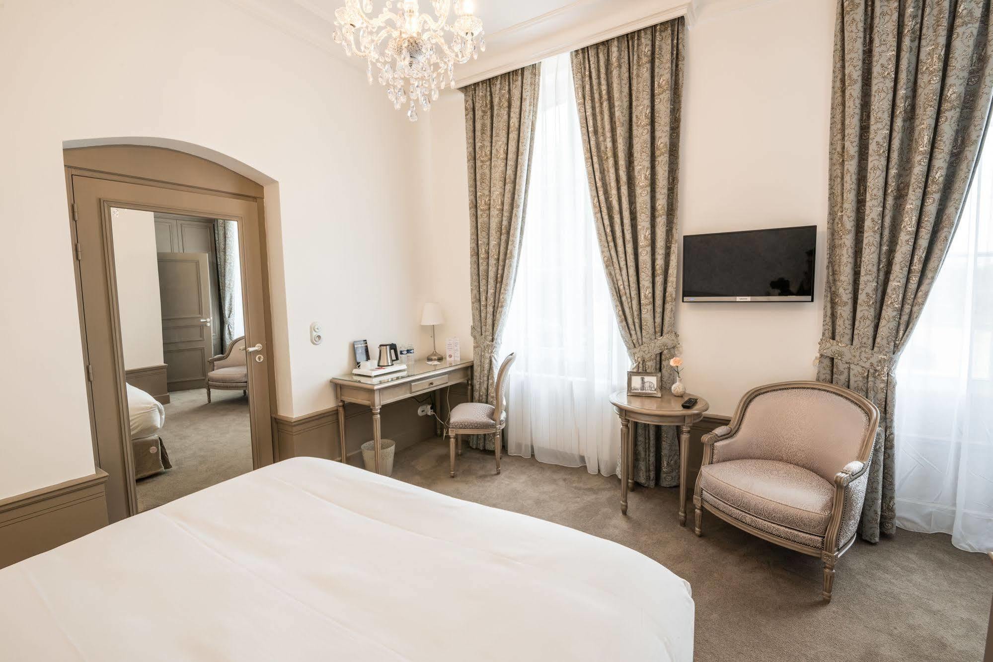 Chateau De Montabert Montaulin Εξωτερικό φωτογραφία